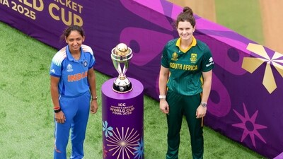 Harmanpreet Kaur and Laura Wolvaardt pose with the trophy ahead of the ICC Women's World Cup 2025 final cricket match. (@ICC) Harmanpreet Kaur and Laura Wolvaardt pose with the trophy ahead of the ICC Women's World Cup 2025 final cricket match. (@ICC)
