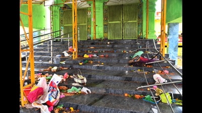 Srikakulam: Personal belongings, food and other items lie on the stairs of Ventakeswara Swamy Temple after a stampede, at Kasibugga, in Srikakulam district, Andhra Pradesh, Saturday, Nov. 1, 2025. (PTI) Srikakulam: Personal belongings, food and other items lie on the stairs of Ventakeswara Swamy Temple after a stampede, at Kasibugga, in Srikakulam district, Andhra Pradesh, Saturday, Nov. 1, 2025. (PTI)