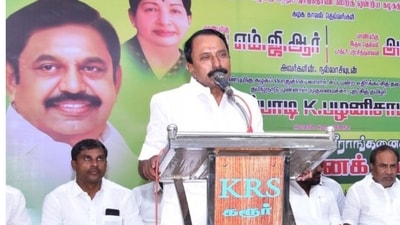 Sengottaiyan was accused of maintaining contact with individuals who had previously been expelled from the party, (X/ @KASengottaiyan) Sengottaiyan was accused of maintaining contact with individuals who had previously been expelled from the party, (X/ @KASengottaiyan)