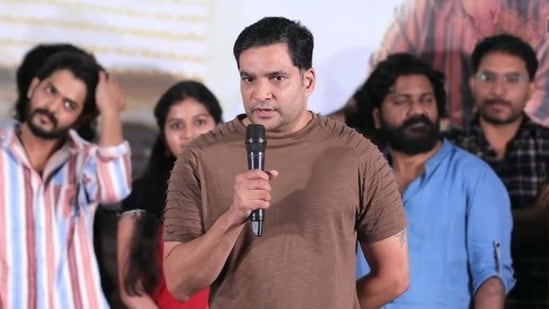 తెలంగాణ నేటివిటీని, ఇక్కడి ప్రజల జీవితాలను ఈ సినిమాలో చూస్తాం.. సిద్ధు జొన్నలగడ్డ సోదరుడు చైతు జొన్నలగడ్డ కామెంట్స్