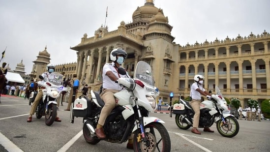 The new attendance system ensures real-time tracking and drastically reduces absenteeism at traffic junctions in Bengaluru. (PTI)