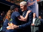 Hillary Clinton accompanied Bill Clinton to support their daughter Chelsea in the New York City Marathon on Sunday.