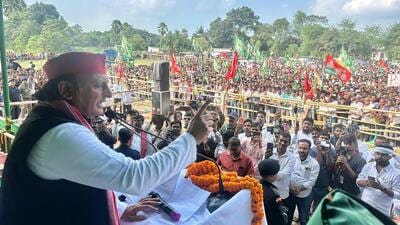 Samajwadi Party chief Akhilesh Yadav addressing a rally ahead of the Bihar assembly polls. (SOURCED IMAGE) Samajwadi Party chief Akhilesh Yadav addressing a rally ahead of the Bihar assembly polls. (SOURCED IMAGE)
