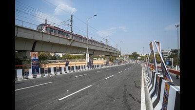 The 24-week study will assess traffic, design, and land needs for the elevated corridor, with CRRI experts warning of chaos without careful execution. ((Representative image) HT Archive) The 24-week study will assess traffic, design, and land needs for the elevated corridor, with CRRI experts warning of chaos without careful execution. ((Representative image) HT Archive)