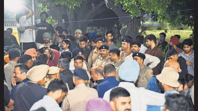 University officials clarified that the police presence was not to end the protest but to ensure Dagar’s safety (HT Photo) University officials clarified that the police presence was not to end the protest but to ensure Dagar’s safety (HT Photo)