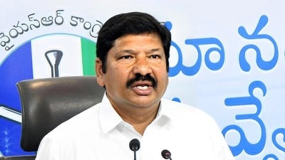 మాజీ మంత్రి జోగి రమేష్ అరెస్ట్ మాజీ మంత్రి జోగి రమేష్ అరెస్ట్