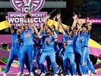 ప్రపంచకప్ తో భారత అమ్మాయిల టీమ్(PTI)