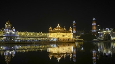 From Bangla Sahib to Bala Sahib: 5 gurudwaras near Delhi for a soulful Gurpurab celebration. (PTI) (HT_PRINT) From Bangla Sahib to Bala Sahib: 5 gurudwaras near Delhi for a soulful Gurpurab celebration. (PTI) (HT_PRINT)