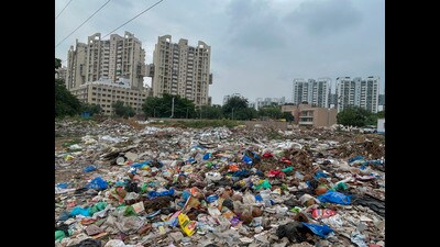 Illegally dumped garbage near Sector 51 in Gurugram as of July 2025. (Parveen Kumar/HT) Illegally dumped garbage near Sector 51 in Gurugram as of July 2025. (Parveen Kumar/HT)
