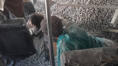 చేవెళ్ల రోడ్డు ప్రమాదం చేవెళ్ల రోడ్డు ప్రమాదం