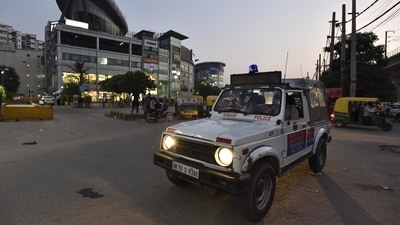 The suspect revealed that he had earlier smuggled cannabis into the city from Uttar Pradesh’s Aligarh and that he would receive a commission of ₹1,000 for each kg of marijuana he delivered (Representational/HT Photo) The suspect revealed that he had earlier smuggled cannabis into the city from Uttar Pradesh’s Aligarh and that he would receive a commission of ₹1,000 for each kg of marijuana he delivered (Representational/HT Photo)