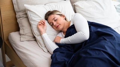 MIT study reveals that when you skip sleep, your brain ‘logs off’ for moments even with eyes wide open (Unsplash) MIT study reveals that when you skip sleep, your brain ‘logs off’ for moments even with eyes wide open (Unsplash)