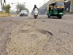 The Ghaziabad municipal corporation officials clarified that the upgrade of roads is pending under the Chief Minister’s Green Road Infrastructure Development (CM-Grid) scheme that involves redevelopment of roads that are 10 metres or more in width, along with development of pathways for pedestrians, modernised street lighting, and plantation. (Sakib Ali/HT Photo)