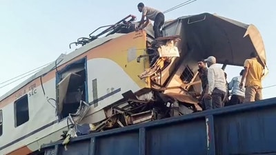 Bilaspur: People try to rescue at the spot as the coaches of a MEMU train and a goods train collided between Gatora–Bilaspur, in Bilaspur on Tuesday. Four people lost their lives in the incident. (ANI Video Grab) (ANI Video Grab) Bilaspur: People try to rescue at the spot as the coaches of a MEMU train and a goods train collided between Gatora–Bilaspur, in Bilaspur on Tuesday. Four people lost their lives in the incident. (ANI Video Grab) (ANI Video Grab)