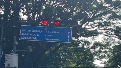 The photo struck a chord with commuters who spend hours in traffic each day, (X/@irshaddahmed) The photo struck a chord with commuters who spend hours in traffic each day, (X/@irshaddahmed)