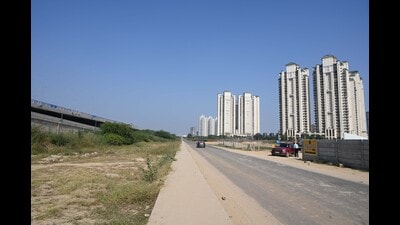 GMDA has approved the pipeline design and awaits NHAI’s reimbursement decision following a 2024 meeting agreement at Haryana Bhawan. (Parveen Kumar/HT) GMDA has approved the pipeline design and awaits NHAI’s reimbursement decision following a 2024 meeting agreement at Haryana Bhawan. (Parveen Kumar/HT)