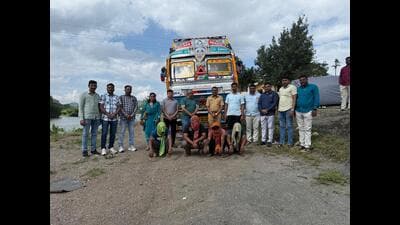 The truck and the seized goods were taken to Ghargaon police station. (HT)
