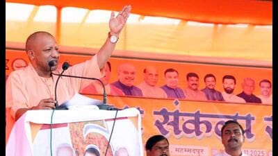 UP chief minister Yogi Adityanath addressing a rally in Gopalganj, Bihar, on Tuesday. (Sourced)