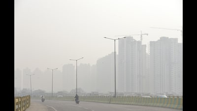 With 68 deaths on NH-48 this year, NCR police have stepped up enforcement, lane marking, and emergency deployment for commuter safety. (Sakib Ali/HT) With 68 deaths on NH-48 this year, NCR police have stepped up enforcement, lane marking, and emergency deployment for commuter safety. (Sakib Ali/HT)