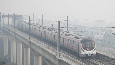 A Delhi Metro commuter shared frustrations about poor civic behaviour in the ladies’ coach. (Sanchit Khanna/Hindustan Times) A Delhi Metro commuter shared frustrations about poor civic behaviour in the ladies’ coach. (Sanchit Khanna/Hindustan Times)