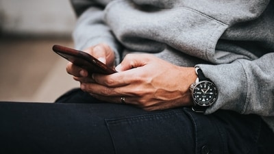 A Bengaluru man sparked conversation after admitting he ignored instant replies to maintain balance and offer thoughtful responses. (Representational image/Unsplash) A Bengaluru man sparked conversation after admitting he ignored instant replies to maintain balance and offer thoughtful responses. (Representational image/Unsplash)