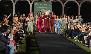 Her collection, ‘Evoke’ was all about fitted blazers, wrap dresses, flowy skirts, and tailored pants in soft viscose crepe Her collection, ‘Evoke’ was all about fitted blazers, wrap dresses, flowy skirts, and tailored pants in soft viscose crepe