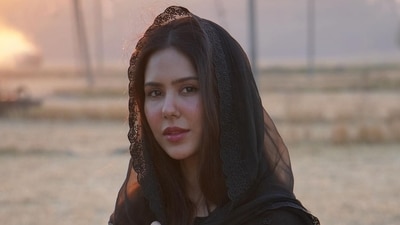 Sonam Bajwa is a popular name in the Punjabi film industry. Sonam Bajwa is a popular name in the Punjabi film industry.