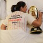 <p>భారత మహిళల క్రికెట్ టీమ్ కెప్టెన్ హర్మన్ ప్రీత్ తన ఇన్ స్టాగ్రామ్ లో పోస్టు చేసిన ఈ పిక్ వైరల్ గా మారింది. ముఖ్యంగా టీషర్ట్ వెనకాల ‘‘క్రికెట్ కేవలం జెంటిల్మన్ గేమ్ కాదు అందరిదీ’’ అనే అర్థం వచ్చేలా ఉన్న కొటేషన్ అదిరిపోయింది. ఈ ఫొటోకు హీరోయిన్లు ప్రణీత సుభాష్, అమైరా దస్తూర్, క్రితి కర్బందా, ప్రీతిజింటా కామెంట్ చేశారు. భాగ్యశ్రీ బోర్సే లైక్ చేసింది.  </p>