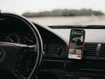 Google Maps is adding a new feature that helps your car detect lanes and guide real-time driving. Google Maps is adding a new feature that helps your car detect lanes and guide real-time driving.