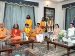 Religious leaders, during a courtesy call on a senior state official at his residence, offered blessings and discussed cultural and pilgrimage-related issues. The meeting coincided with Uttarakhand’s silver-jubilee observances. 
