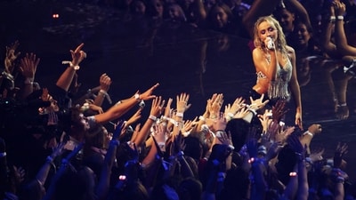 Sabrina Carpenter performing at the 2025 MTV Video Music Awards in New York. (REUTERS)