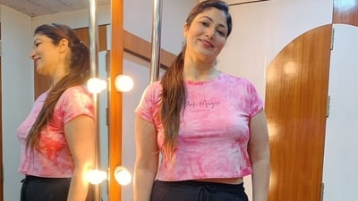Actor Garima Agarwal on set for shoot Actor Garima Agarwal on set for shoot