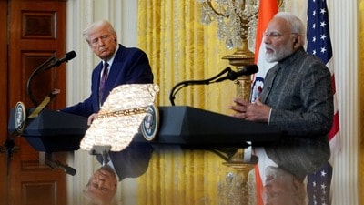ভারতের প্রধানমন্ত্রী নরেন্দ্র মোদীর সঙ্গে মার্কিন প্রেসিডেন্ট ডোনাল্ড ট্রাম্প প্রায় কথা বলেন, দাবি হোয়াইট হাউসের প্রেস সচিবের। (ফাইল ছবি, সৌজন্যে রয়টার্স)