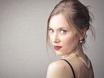 8 long-lasting lipsticks for date night