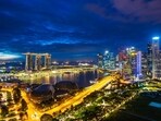 If chic, nighttime exploration is on your bucket list, head to Singapore. (Picture credit: Freepik)