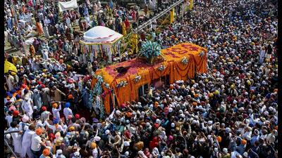 Approximately 2,200 pilgrims were issued visas for the celebrations that are centred at Nankana Sahib, the birthplace of Guru Nanak, in Pakistan’s Punjab province. (AFP) Approximately 2,200 pilgrims were issued visas for the celebrations that are centred at Nankana Sahib, the birthplace of Guru Nanak, in Pakistan’s Punjab province. (AFP)