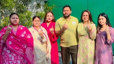 4. Politicians also stepped out to exercise their right to vote. RJD' Tejashwi Yadav is among the key candidates who are facing voters in the first phase of Bihar assembly polls. (@yadavtejashwi) 4. Politicians also stepped out to exercise their right to vote. RJD' Tejashwi Yadav is among the key candidates who are facing voters in the first phase of Bihar assembly polls. (@yadavtejashwi)
