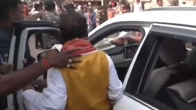 Bihar deputy CM Vijay Sinha's convoy faces attack on polling day: ‘Goons of RJD’ Bihar deputy CM Vijay Sinha's convoy faces attack on polling day: ‘Goons of RJD’
