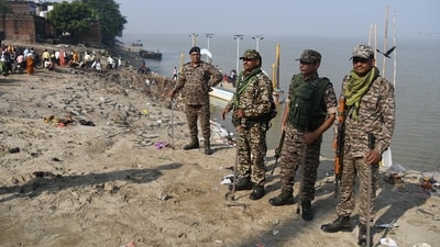 CAPF personnel deployed at Nasriganj ghat in Danapur to keep vigil during the first phase of polling in Patna, Bihar on November 6. (Santosh Kumar/ Hindustan Times)