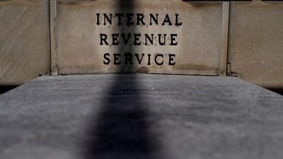 IRS direct deposit relief payment in November? Here's what we know (REUTERS/Kent Nishimura/File Photo) (REUTERS)