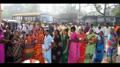 Voters standing in queue for cast their votes during Bihar assembly elections at a polling booth at Danapur in Patna (HT Photo/Santosh Kumar) Voters standing in queue for cast their votes during Bihar assembly elections at a polling booth at Danapur in Patna (HT Photo/Santosh Kumar)