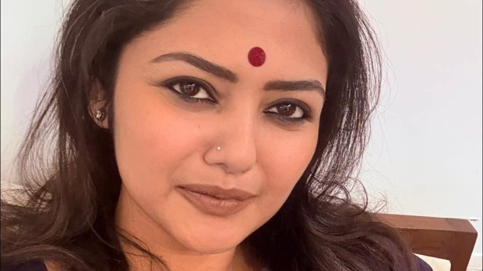 টানা বিরতির পর পর্দায় ফিরে কী বললেন সায়নী?