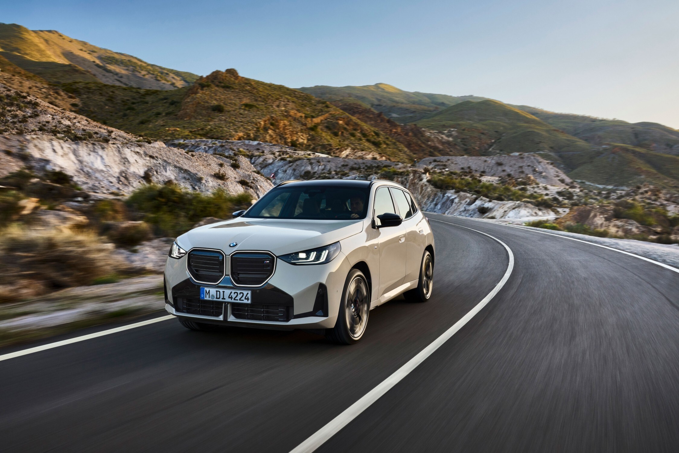 Post-GST 2.0, large and luxury cars saw an effective rate reduction from the earlier 43-50 per cent incidence to a standard 40 per cent Post-GST 2.0, large and luxury cars saw an effective rate reduction from the earlier 43-50 per cent incidence to a standard 40 per cent