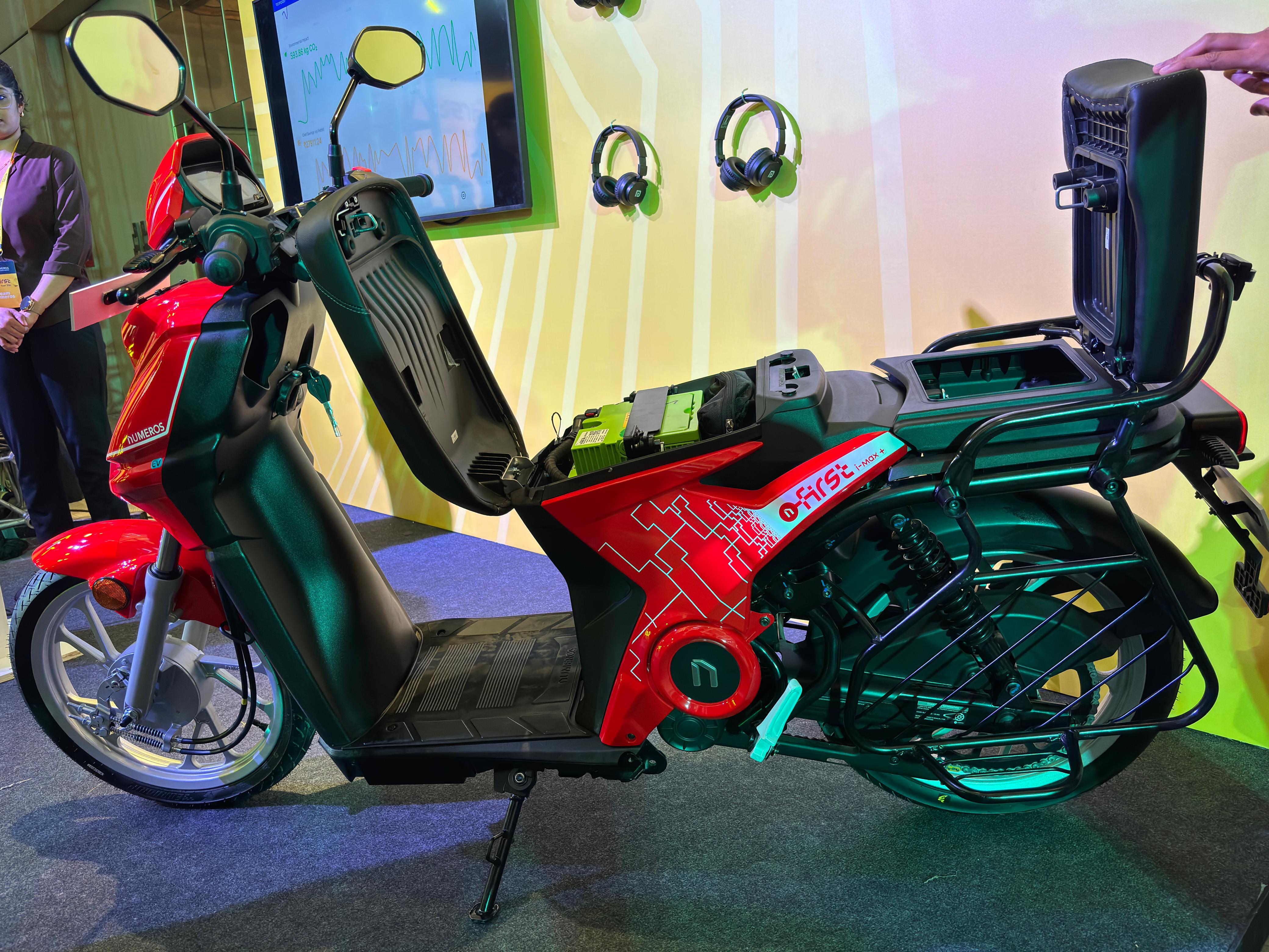 The Numeros n-First rides on 16-inch wheels with drum brakes on both ends and features a range of storage solutions The Numeros n-First rides on 16-inch wheels with drum brakes on both ends and features a range of storage solutions