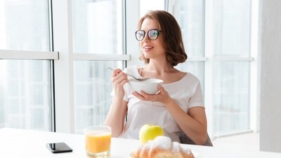 Dr. Vatsya recommends chia and basil seeds for breakfast to help with weight loss and appetite control. (Freepik) Dr. Vatsya recommends chia and basil seeds for breakfast to help with weight loss and appetite control. (Freepik)
