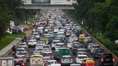 Delhi now has more than 14 million registered vehicles, with about 1,000 new vehicles added daily, according to transport department data. Yet despite multiple infrastructure upgrades, traffic jams and air pollution continue to worsen. (HT Archive) Delhi now has more than 14 million registered vehicles, with about 1,000 new vehicles added daily, according to transport department data. Yet despite multiple infrastructure upgrades, traffic jams and air pollution continue to worsen. (HT Archive)