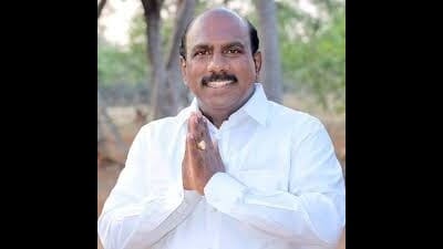 Manoj Pandian, a sitting MLA who was expelled from the AIADMK in 2022 for supporting O Panneerselvam (OPS) joined the ruling DMK on Tuesday. (SOURCED.) Manoj Pandian, a sitting MLA who was expelled from the AIADMK in 2022 for supporting O Panneerselvam (OPS) joined the ruling DMK on Tuesday. (SOURCED.)