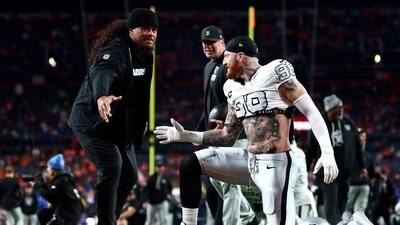 Maxx Crosby #98 of the Las Vegas Raiders warms up prior to the game against the Denver Broncos (Getty Images via AFP) Maxx Crosby #98 of the Las Vegas Raiders warms up prior to the game against the Denver Broncos (Getty Images via AFP)