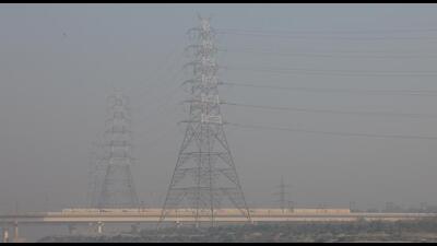 Smog was recorded until 9am, before visibility began to improve as the sun came out. (REUTERS) Smog was recorded until 9am, before visibility began to improve as the sun came out. (REUTERS)