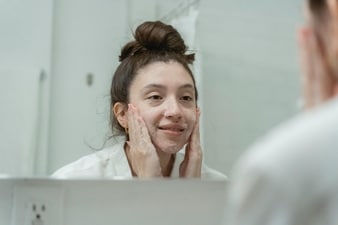 Top-rated hydrating face washes for dry skin (Pexels) Top-rated hydrating face washes for dry skin (Pexels)